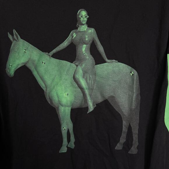 Beyoncé Renaissance World Tour Shirt Medium Concert Tee Green Horse Long Sleeve - Picture 4 of 12